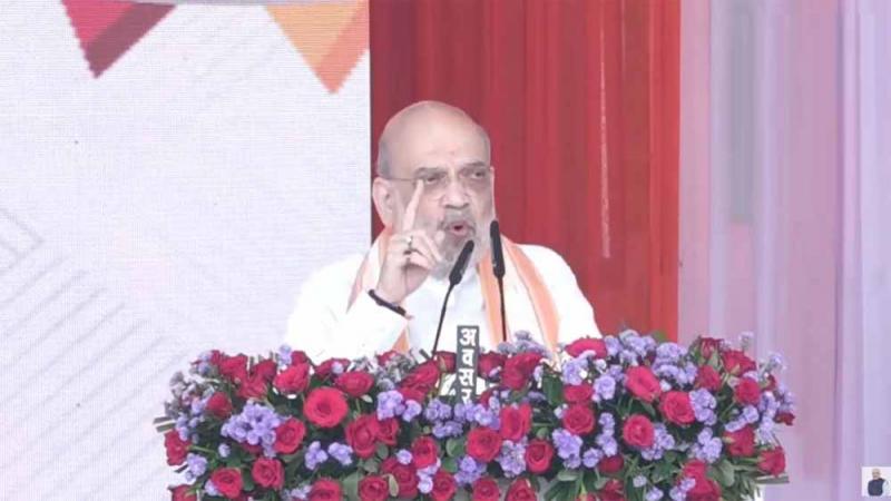 Union Home Minister Amit Shah transferred the 20th installment of Mahatari Vandan and launched the Chief Minister's bus service in Jagdalpur. Hindi news big News latest news khabargali 