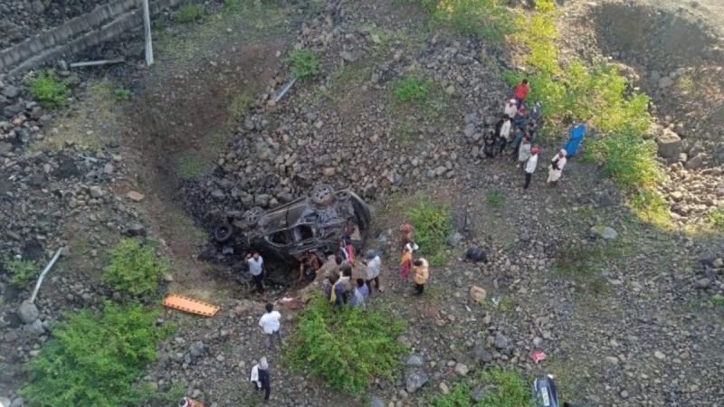 Horrific road accident on Delhi-Mumbai Expressway, 5 people died on the spot hindi News latest News hind khabargali 