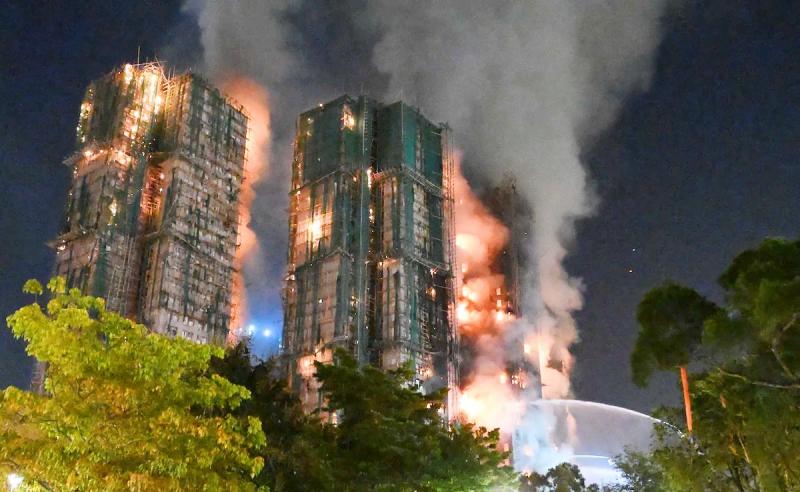 Hong Kong fire: 128 people have died so far, and more than 250 are missing. Hindi news big News khabargali 