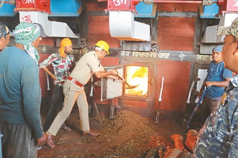 Criminal Rohit Tomar will be arrested soon, Raipur police raids continue