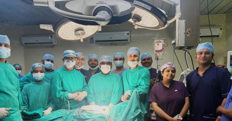 छाती के दुर्लभ कैंसर का सफल ऑपरेशन, अम्बेडकर अस्पताल रायपुर में बची मरीज की जान खबरगली Successful operation for rare chest cancer, patient's life saved at Ambedkar Hospital, Raipur Raipur chhattisgarh khabargali 