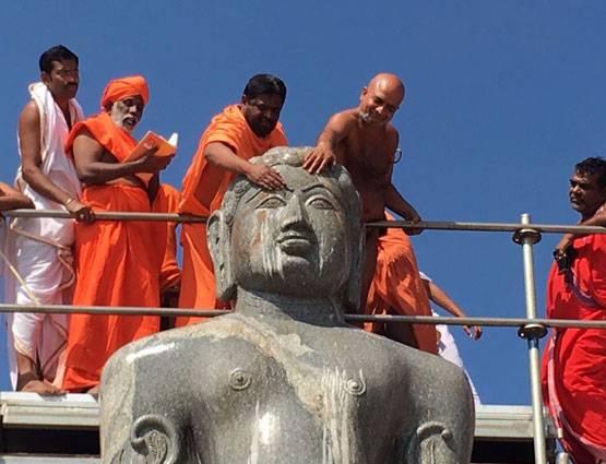 Using the name of Lord Bahubali for gangsters, mafia, thugs, and hooligans is a legal offense.  Demand to stop the misuse of Lord Bahubali's name. Raipur Khabargali, Chhattisgarh Civil Society