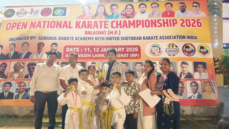 Vijay Vidya Mandir dominates the National Karate Championship held in Balaghat; Roop, Anushka, and Manish win gold medals, while Ishwar and Neeraj Suna secure silver medals. Vijay Vidya Mandir High School, Raipur, Principal Sushma Dubey, Chhattisgarh, Khabargali.