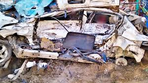 Head-on collision between a Hiva and a car, tragic death of four youths