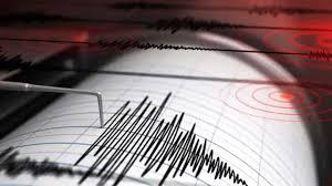 Earthquake of 2.8 magnitude jolts Delhi-NCR, spooks people
