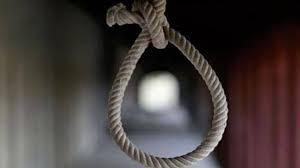  बॉयफ्रेंड से वीडियो कॉल पर बात कर रही थी 12वीं की छात्रा, फिर अचानक फांसी लगाकर कर ली आत्महत्या खबरगली A 12th-grade student was talking to her boyfriend on a video call, then suddenly committed suicide by hanging herself. Janjgir hindi news khabargali 