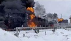 Drone attack on Oman's Salalah port, oil tanks on fire, smoke in the sky oman news hindi latest big news khabargali 