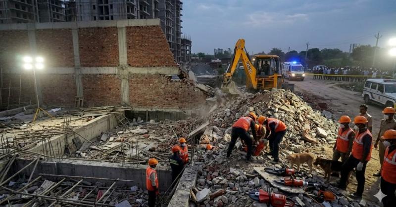 Seven labourers killed in Gurugram as wall of under-construction society collapses hariyana hindi news latest news khabargali 