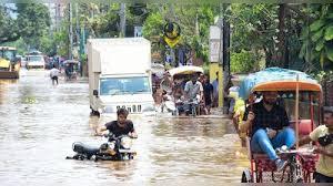 Torrential rain wreaks havoc in Guwahati, one youth dead, city flooded hindi news latest news khabargali 