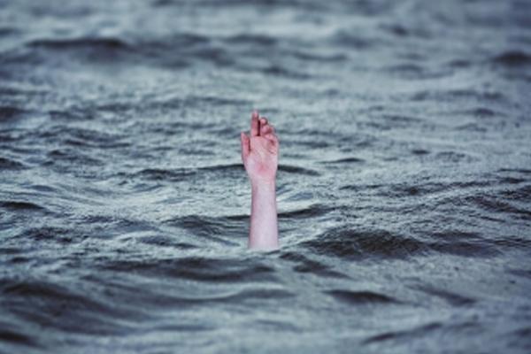  Brothers drown in Jhelum river, family mourns hindi news latest news ख़बरगालि 