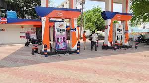  Petrol and diesel prices in the state have become a big issue, with over 300 pumps running out of stock. hindi news latest raipur khabargali 