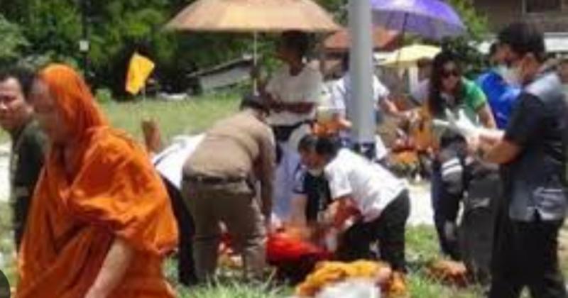 Horrific road accident in Thailand: 11-year-old boy drives truck into group of monks; 9 dead, 14 injured. Hindi news latest news khabargali 