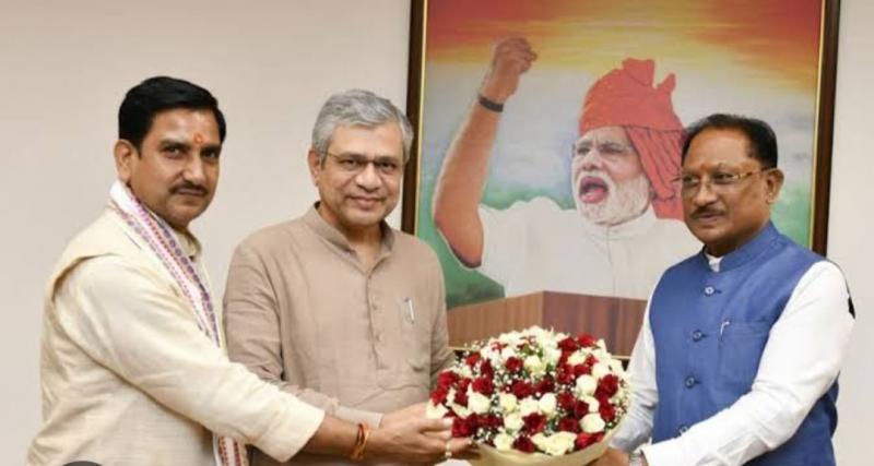  A major step towards strengthening rail connectivity from Bastar to Sarguja in Chhattisgarh detailed discussions held with the Railway Minister Latest News hindi News Khabargali
