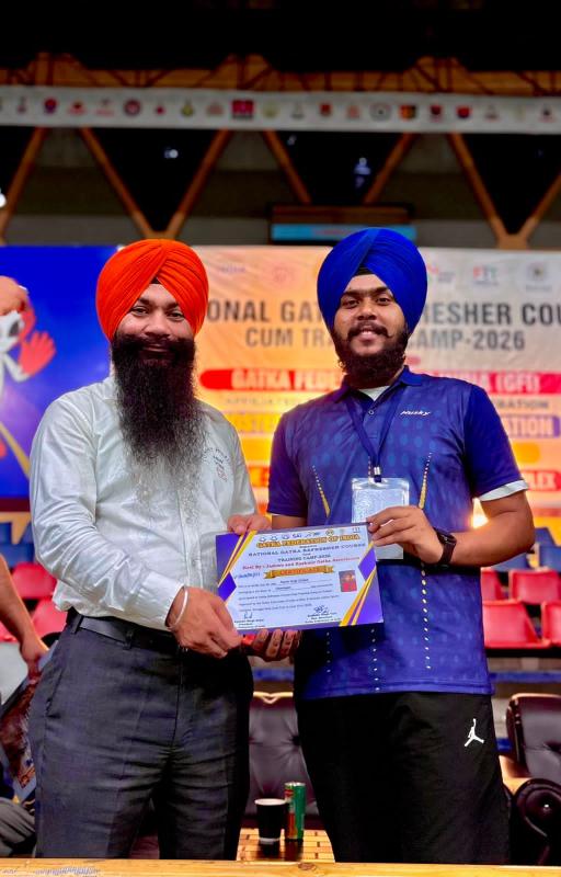 Rajveer Singh Chhabra of Raipur became the National Gatka Referee, increased the pride of Chhattisgarh, Neelam Sinha of Mahasamund, Avinash Jaiswal of Balodabazar, Gatka Association President Simran Singh, Secretary Khwaja Ahmed, Raipur, Chhattisgarh, Khabargali