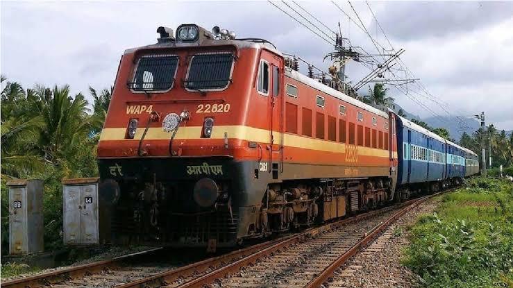Indian Railways launches online booking for excess luggage alongside ticket booking; new digital service introduced. new delhi latest news khabargali 
