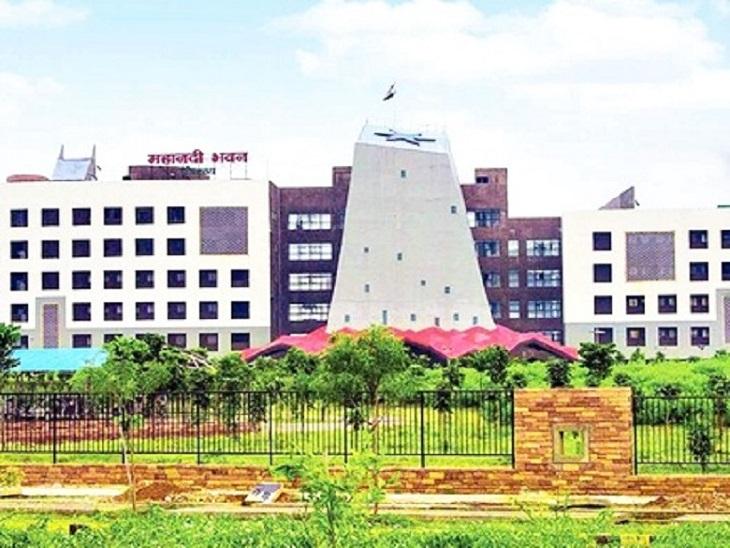  IFS officer Vivek Acharya gets new responsibility Appointed Executive Director of the Chhattisgarh State Forest Development Corporation. Latest news hindi news big news khabargali