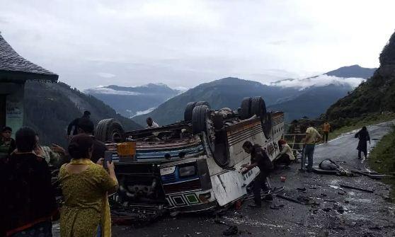  Horrific road accident in Himachal: 7 dead and many injured after an out-of-control bus plunges into a gorge hindi news latest news himachal news khabargali 