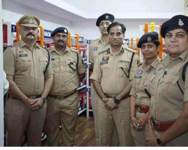  E-Malkhana launched at two police stations in Raipur; seized goods to be digitally recorded. raipur chhattisgarh khabargali 