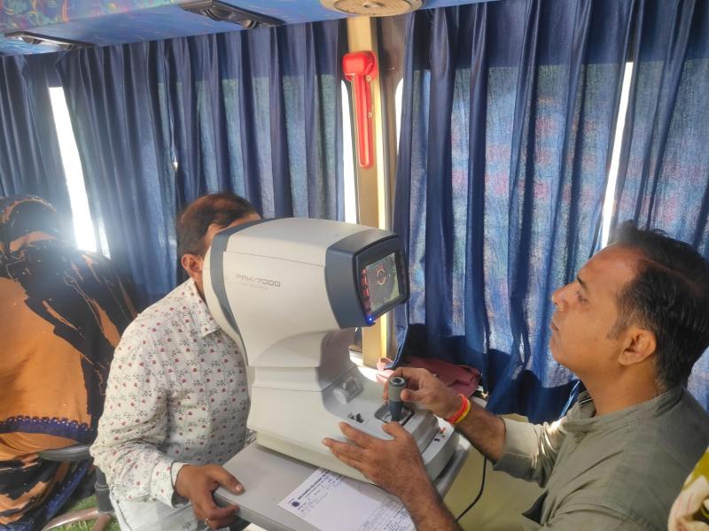 Raipur Press Club, Mahavir International Service Organization, Free Eye Check up, Eye Camp, Cataract Operation, Health, State Minister rank Lokesh Kavadiya, Raipur, Chhattisgarh, Khabargali