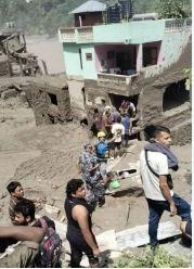 Heart-wrenching scene in Nuwakot; outcry and grief as 23 members of the same family lose their lives.nepal news hindi news latest news khabargali 