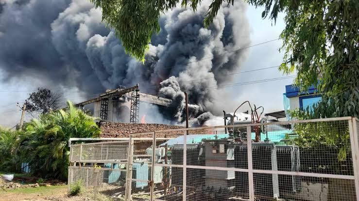  Massive fire in Bhilai; over 55 drums exploded in succession, two tankers reduced to ashes bhilai hindi news latest news khabargali 